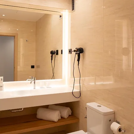 Zenit Hotel 4*