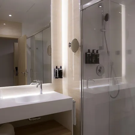 Zenit Hotel 4*