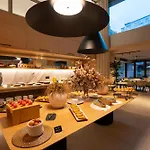 Zenit Hotel 4*