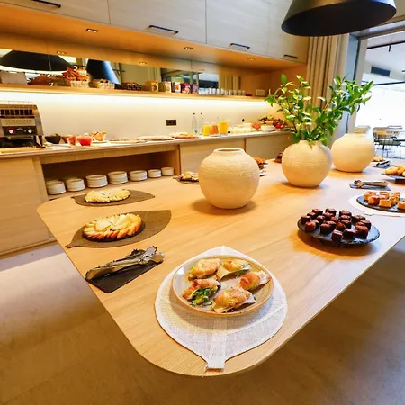 Zenit Hotel 4*